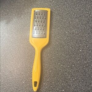 Rubbermaid Yellow Grater with Black Accents